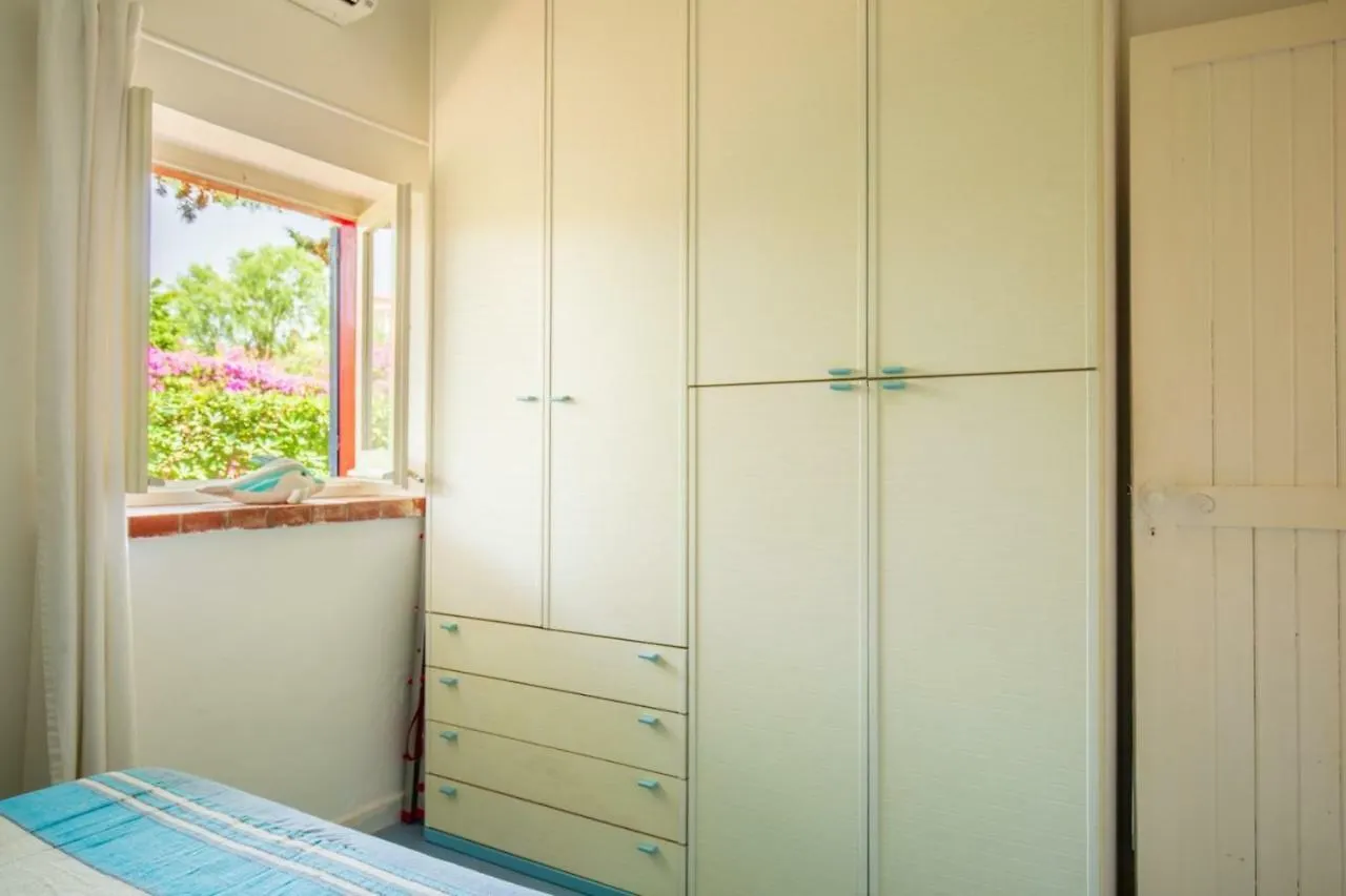 アパート ホテルBungalow Marinalonga カリーニ