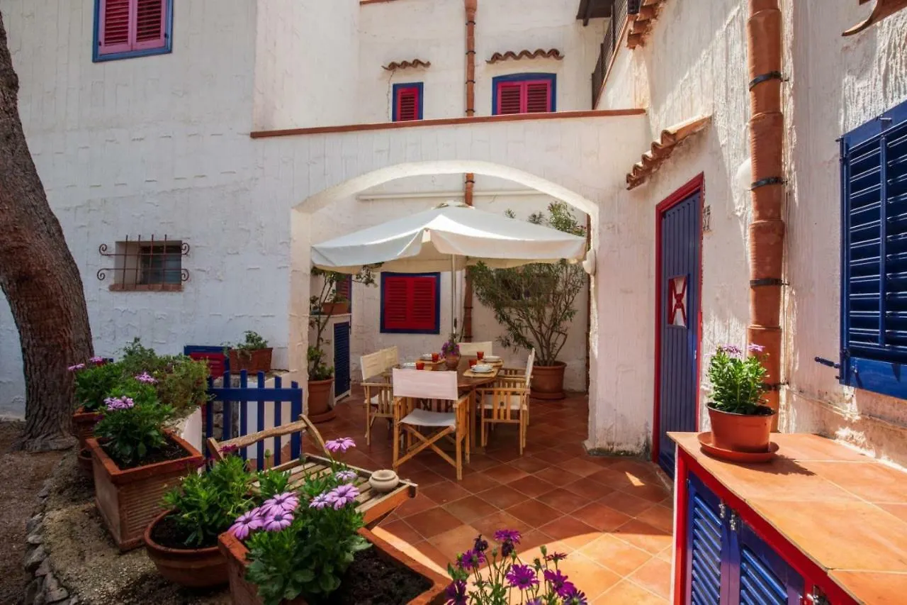 Bungalow Marinalonga Hotel Carini Italia